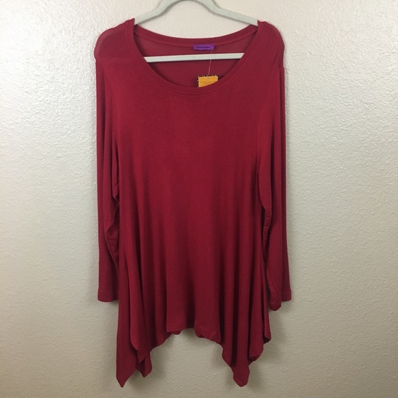 Mountain Mamas Tops - NWT Mountain Mamas red tunic top sz L/XL